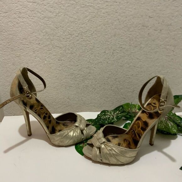 Sam Edelman Sylvie Gold  High Heels size 8M - Picture 1 of 12